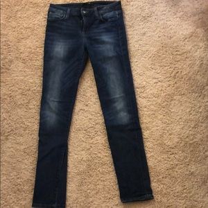 Joe’s jeans medium wash skinny jean